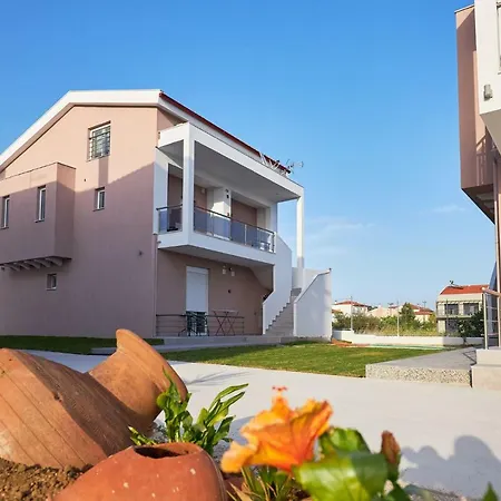 Siblings Apartment Nikiti (Sithonia)