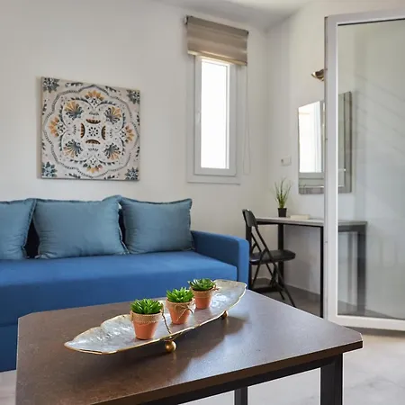 Siblings Nikiti (Sithonia)