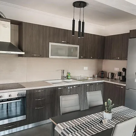 Siblings Nikiti (Sithonia)