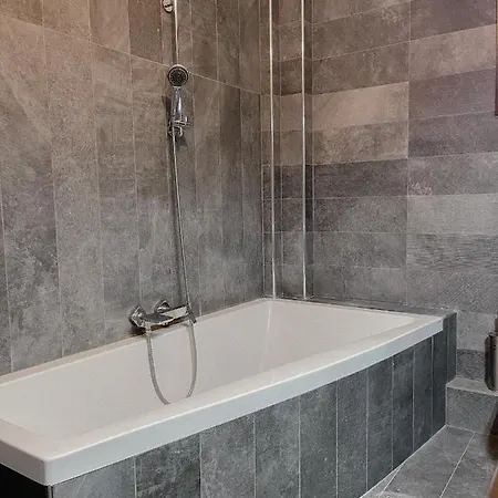 Siblings * Nikiti (Sithonia)