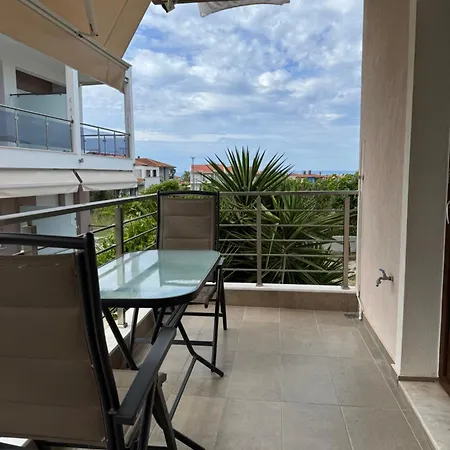 Siblings Nikiti (Sithonia)